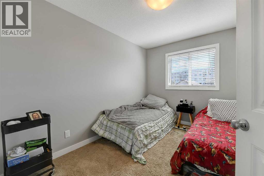 11245 75 Avenue - 16