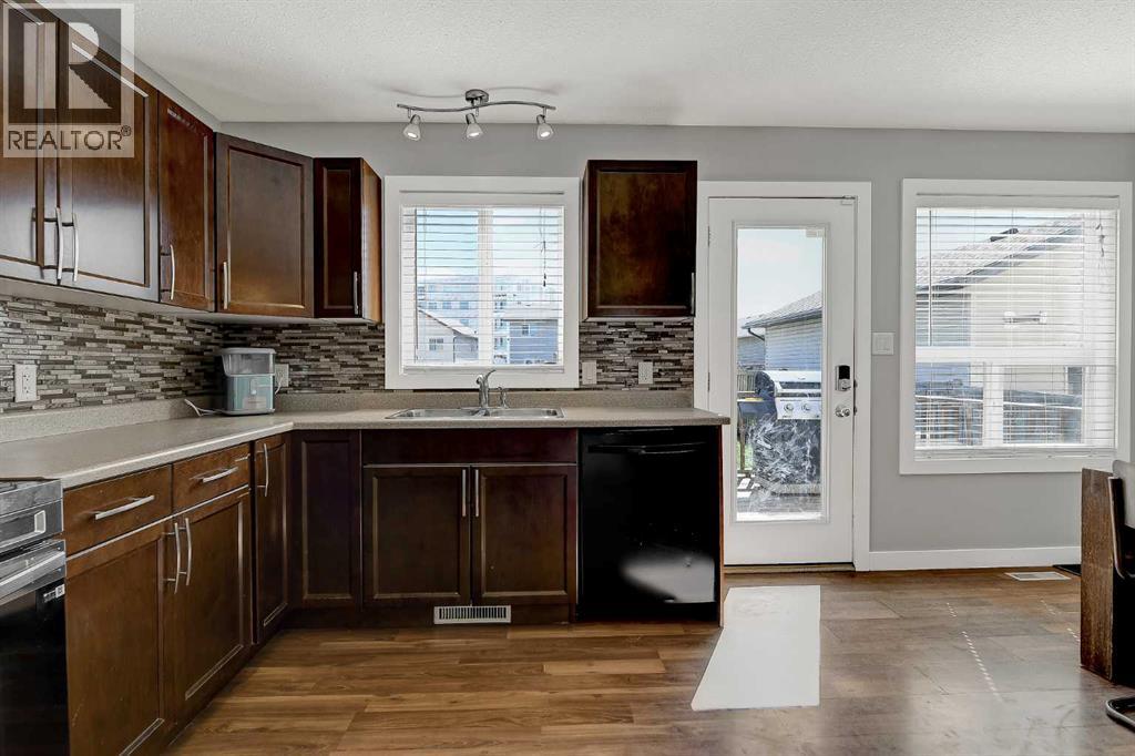 11245 75 Avenue - 9