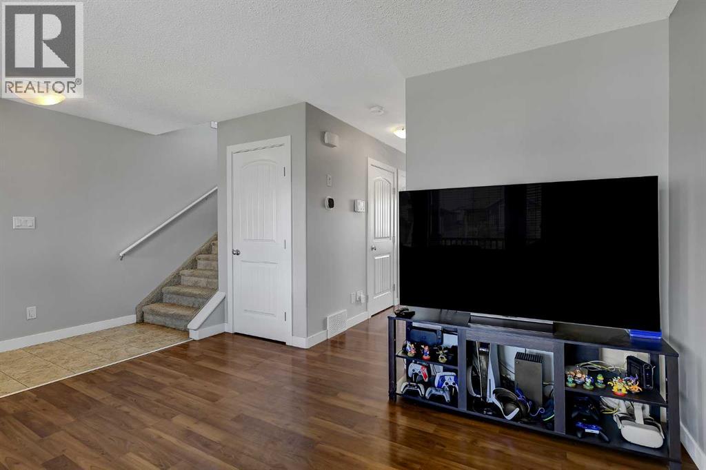 11245 75 Avenue - 4
