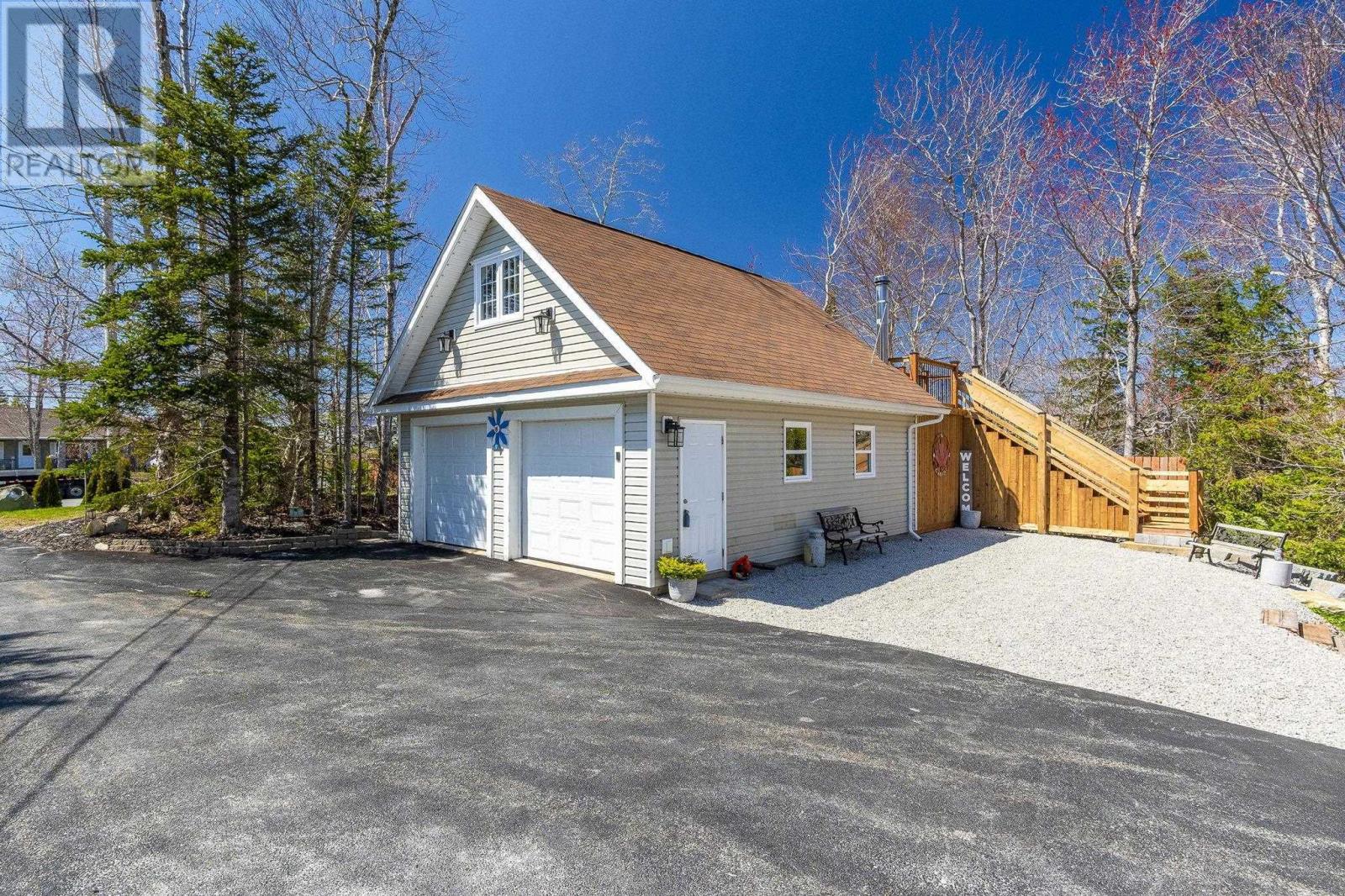 569 Lakecrest Drive - 45