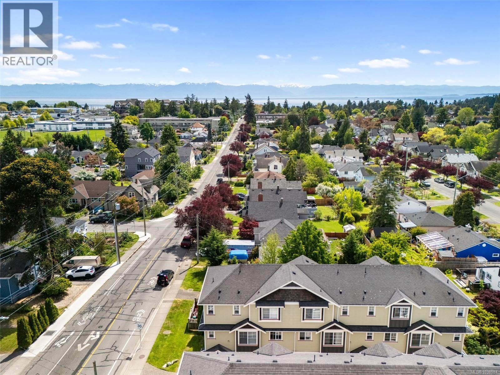 #4 1105 Esquimalt Rd - 27