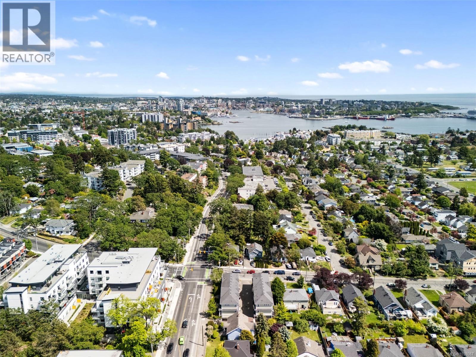 #4 1105 Esquimalt Rd - 29