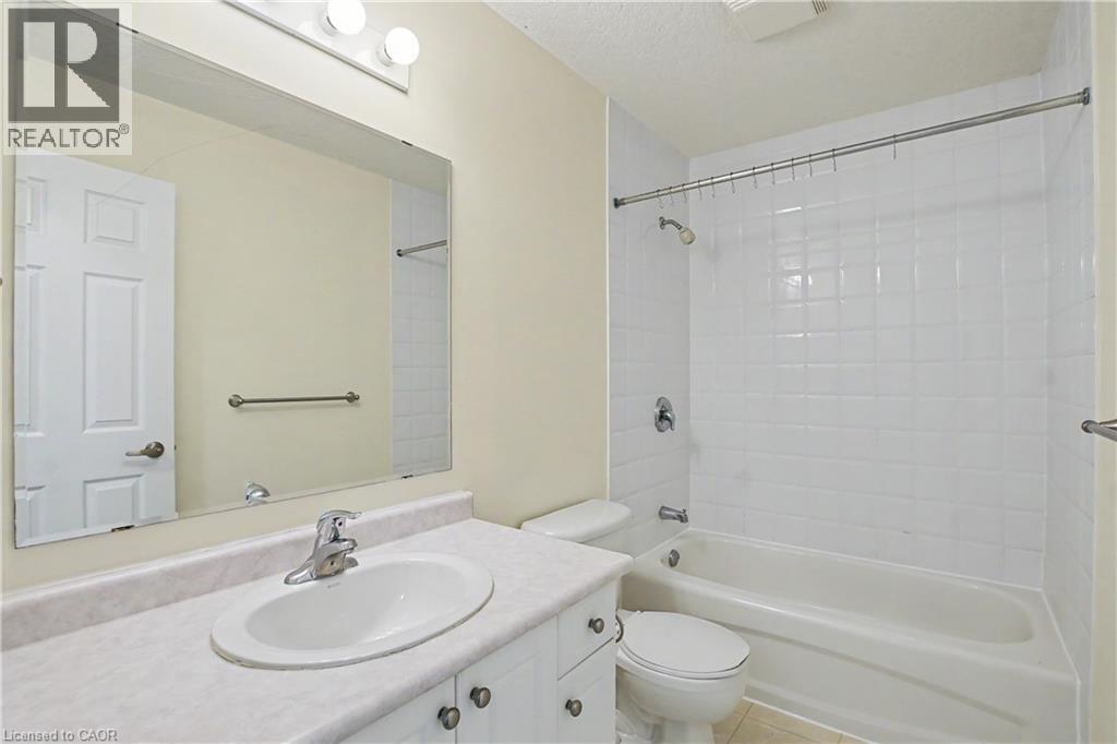 #C15 & #C16 619 WILD GINGER Avenue - 39
