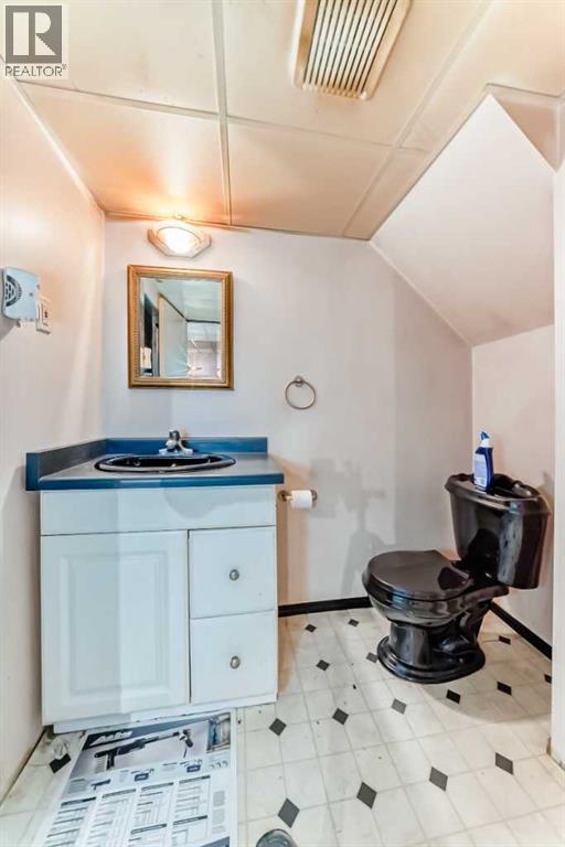 #45 2727 Rundleson Road NE - 35