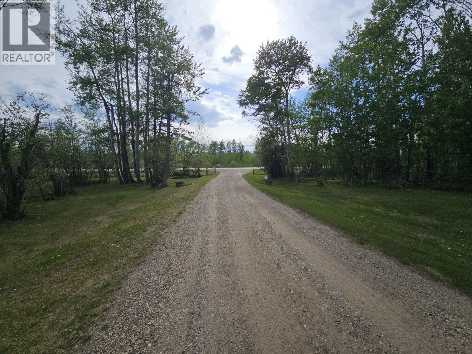 5746 97 Highway - 41