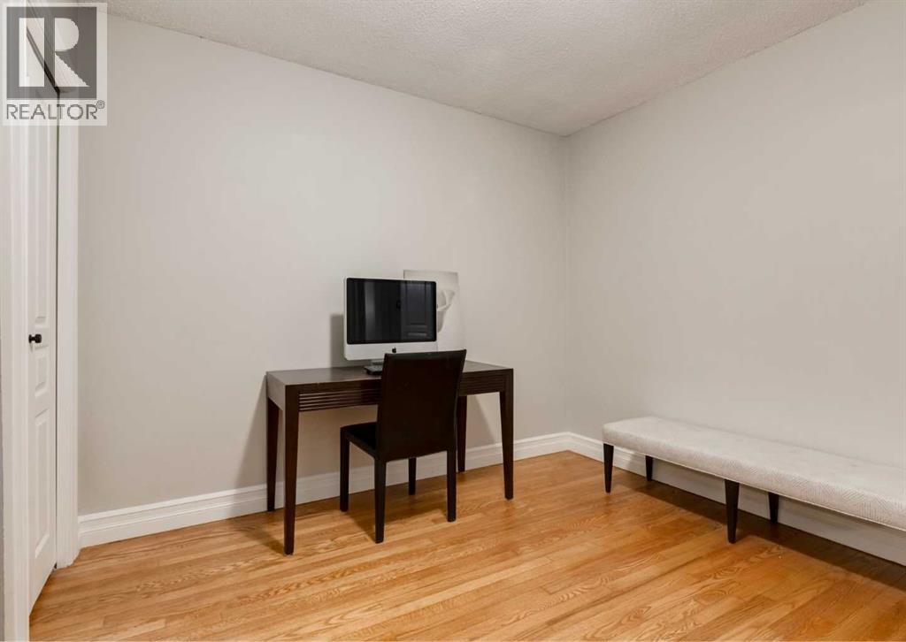1817 18 Street SW - 26
