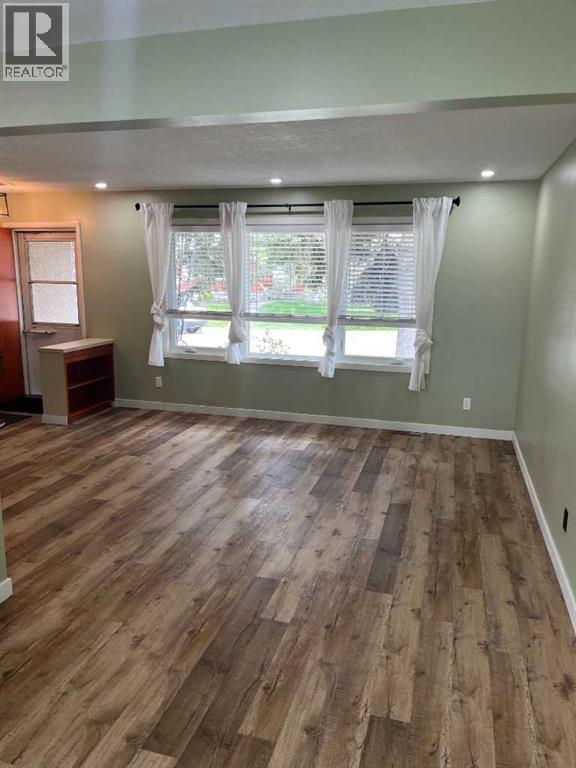 2015 Milne Drive NE - 10