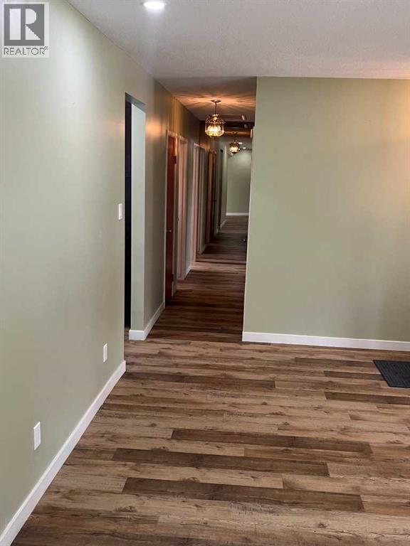 2015 Milne Drive NE - 11
