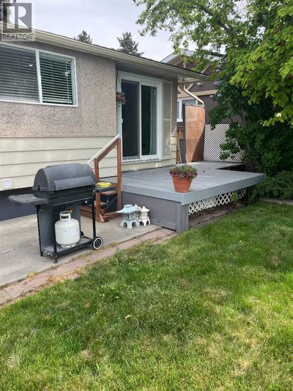 2015 Milne Drive NE - 23