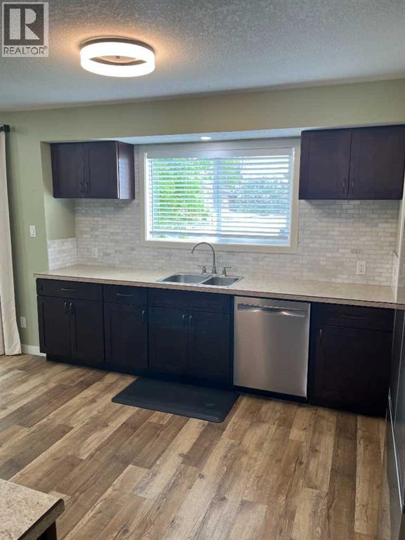 2015 Milne Drive NE - 5