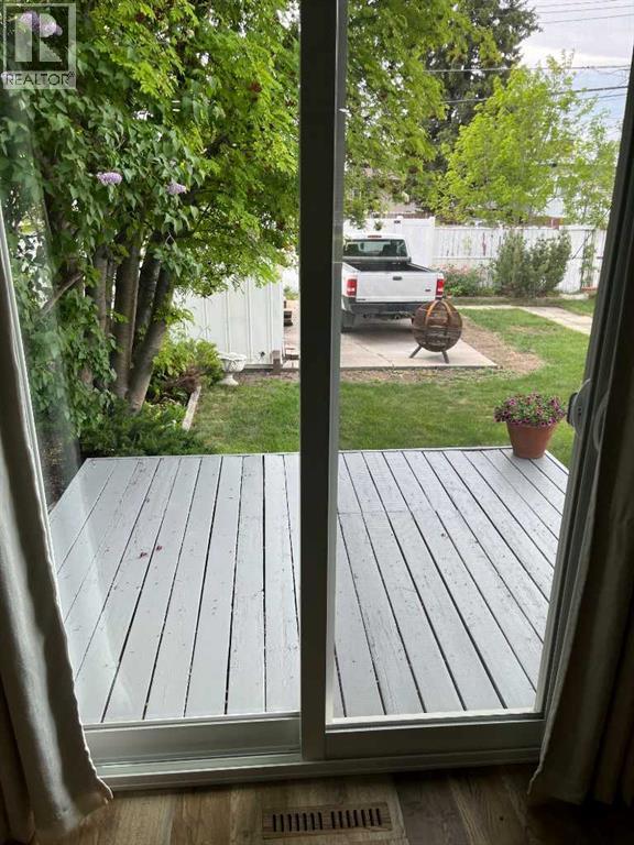 2015 Milne Drive NE - 8
