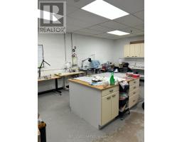 17 - 28 Currie Street, Barrie, ON L4M5N4 Photo 10