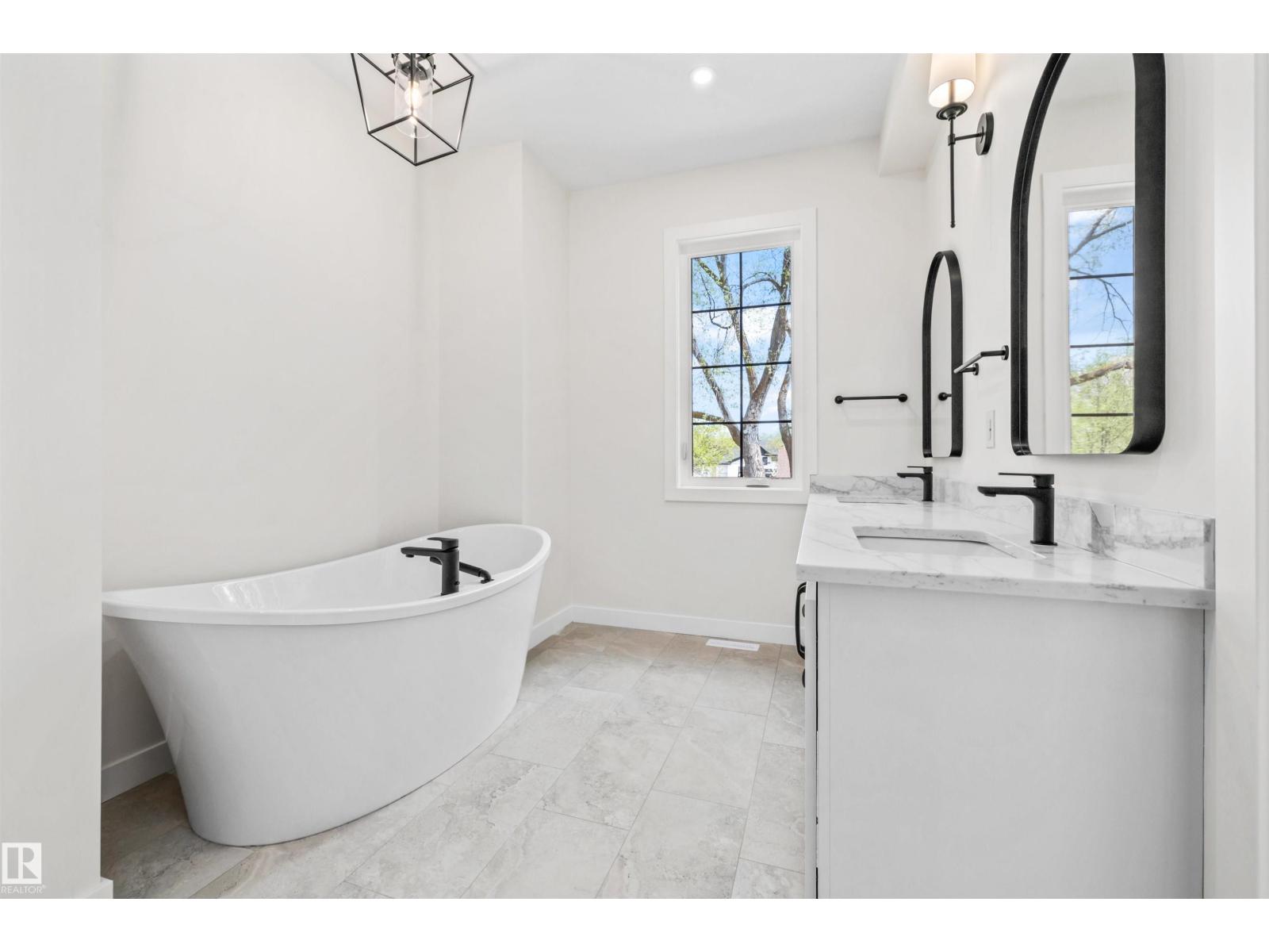 10934 132 ST NW - 30