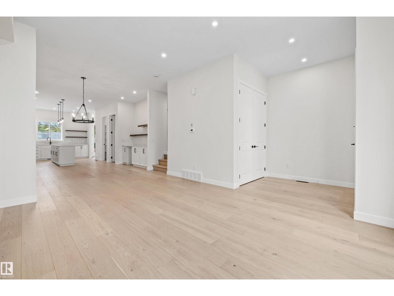 10934 132 ST NW - 8