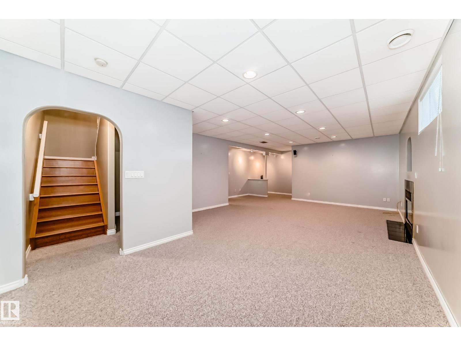 #29 929 Picard DR NW - 44