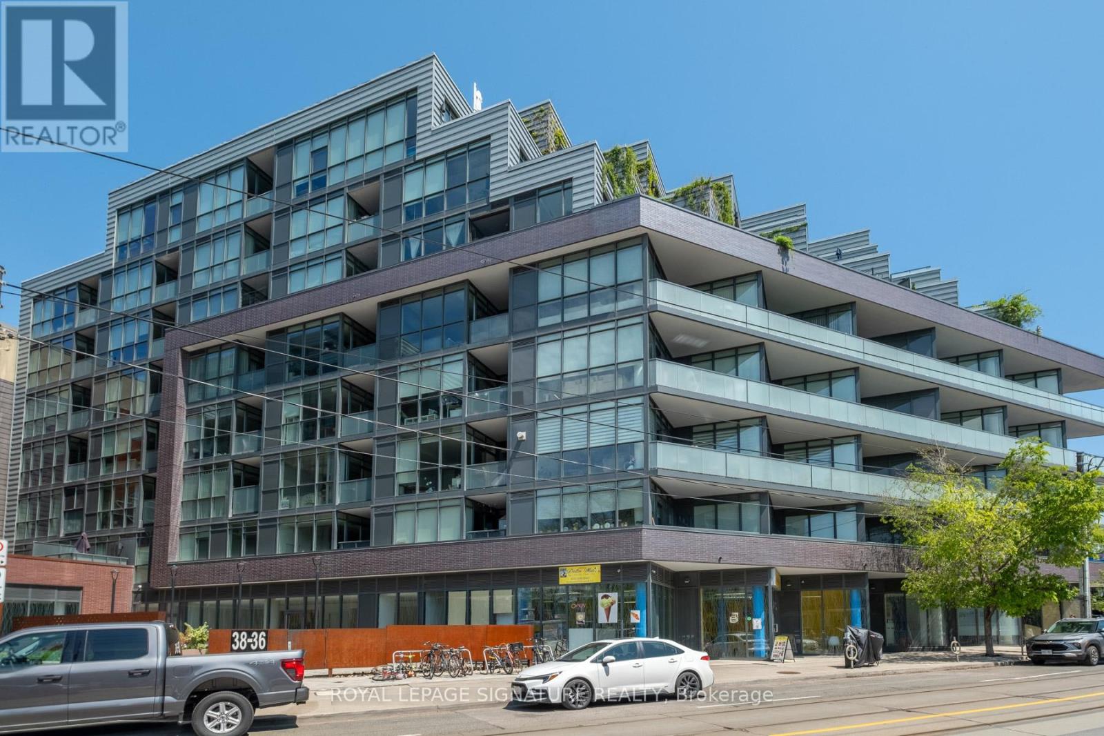 #610 36 HOWARD PARK AVENUE - 30