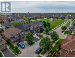 35 Devonsleigh Drive, Brampton, ON L7A3S3 Photo 38