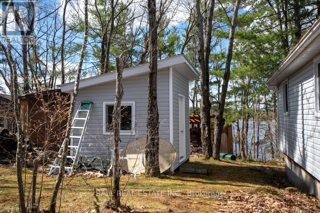 385 ISLAND 38 KASSHABOG LAKE - 22