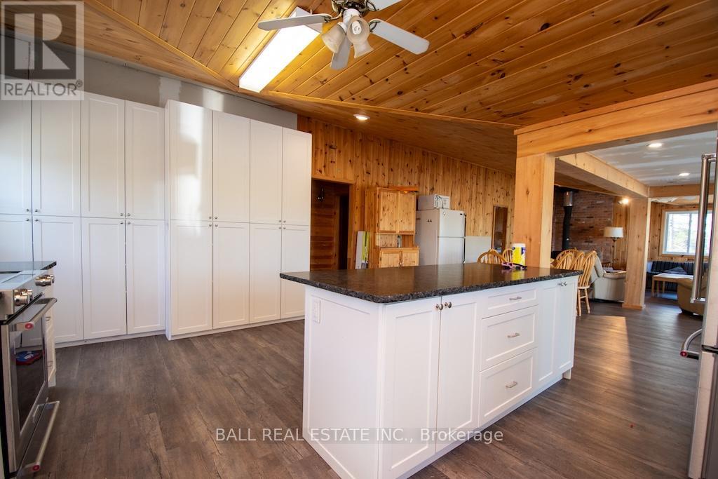 385 ISLAND 38 KASSHABOG LAKE - 7