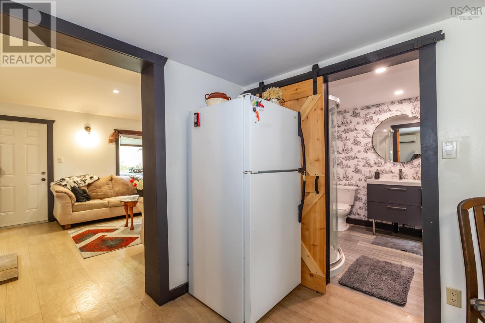 2546 Virginia Road - 15