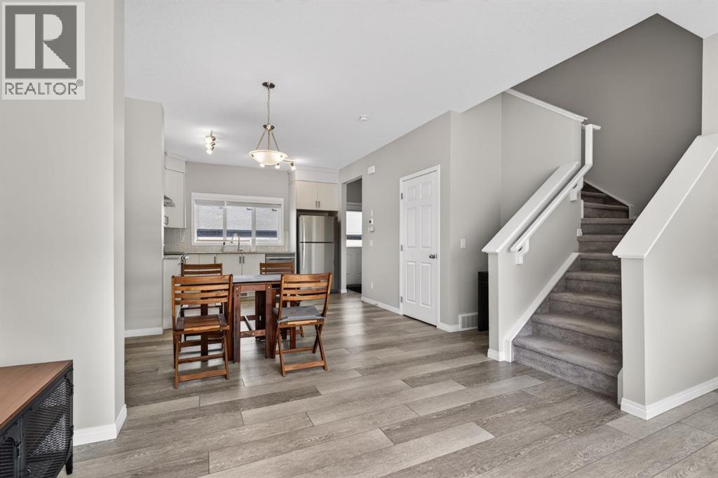 848 Chinook Gate Parade SW - 9