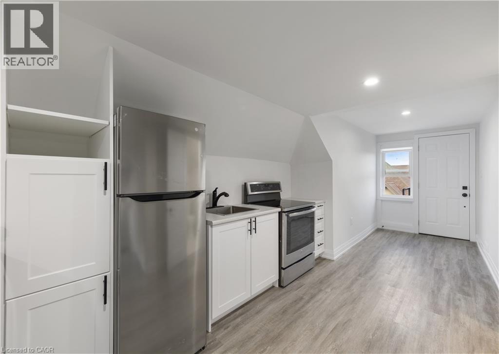5 MAPLEWOOD Avenue - 30