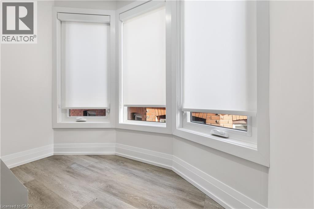 5 MAPLEWOOD Avenue - 15