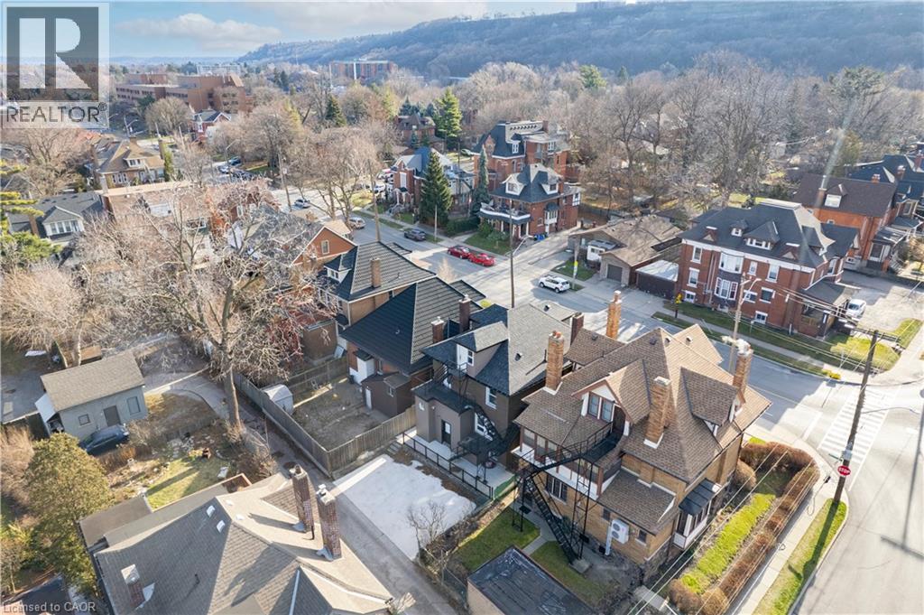 5 MAPLEWOOD Avenue - 50
