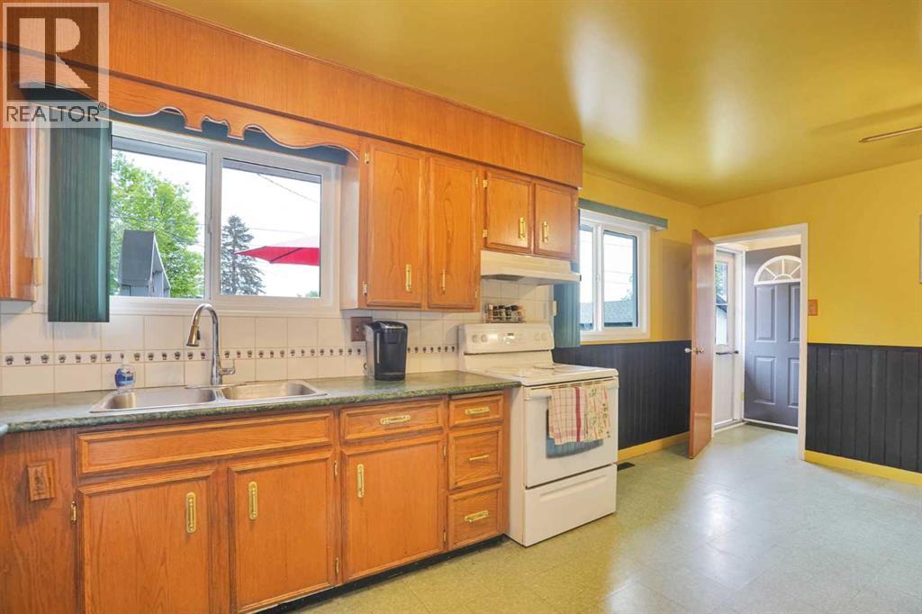 9824 Auburn Road SE - 11
