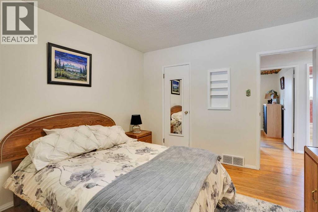 9824 Auburn Road SE - 16