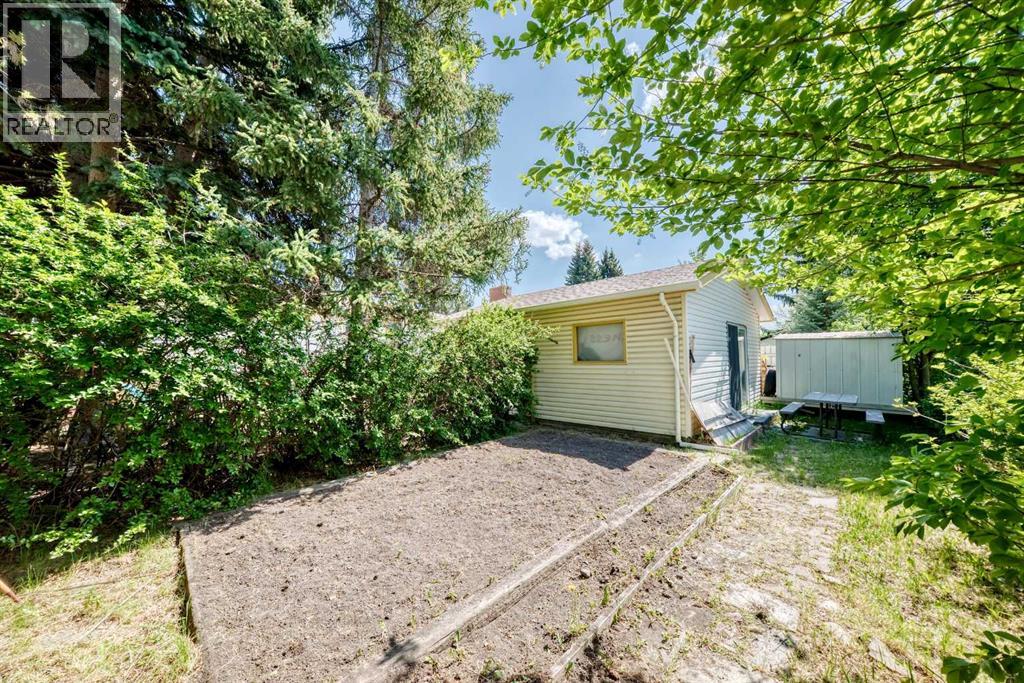 5539 Dalhart Road NW - 43