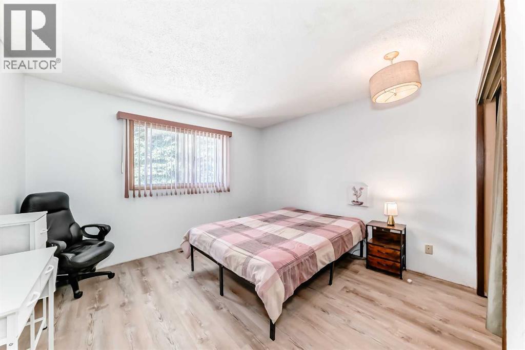 5539 Dalhart Road NW - 21