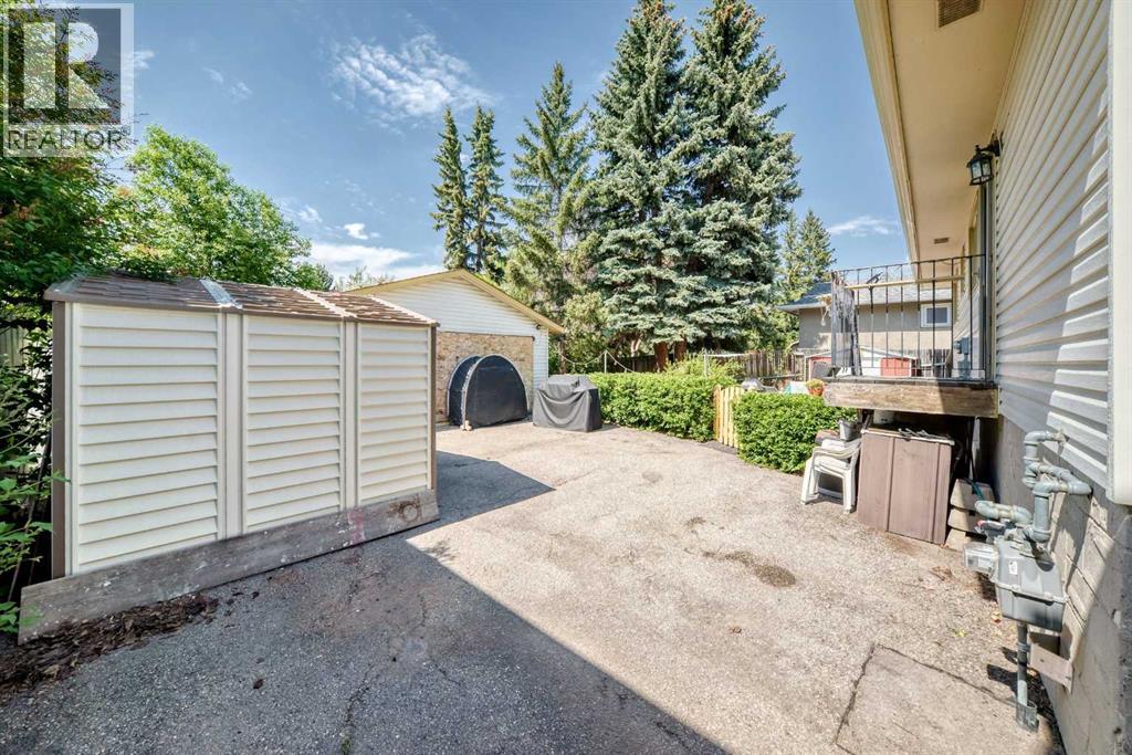 5539 Dalhart Road NW - 41