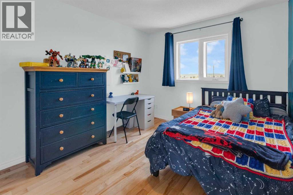 111 Arbour Meadows Close NW - 16