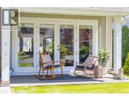 Living room - 15 5251 Island Hwy W, Qualicum Beach, BC V9K2C1 Photo 12