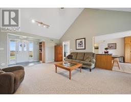 Eating area - 8284 Indian Trail, Guelph/eramosa, ON N0B2K0 Photo 10