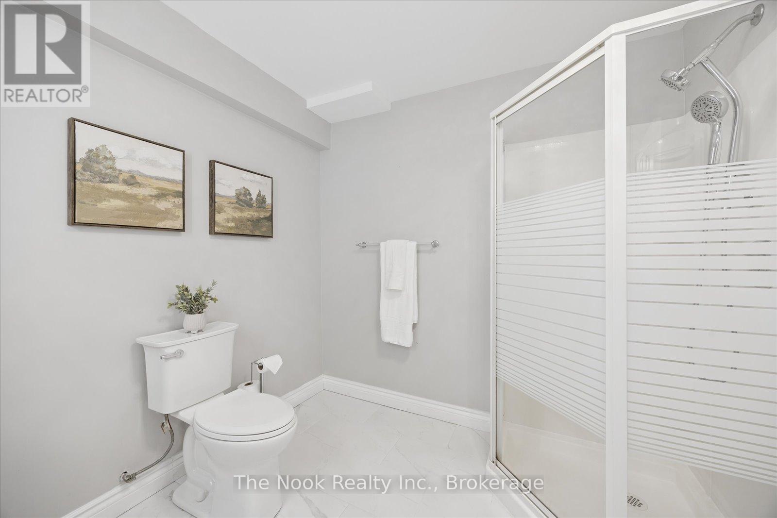 1000 GRANDLEA COURT - 15