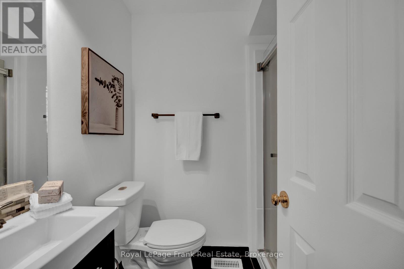 92 WEST SIDE DRIVE - 18