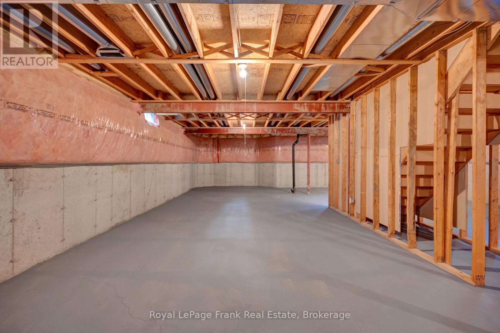 92 WEST SIDE DRIVE - 24