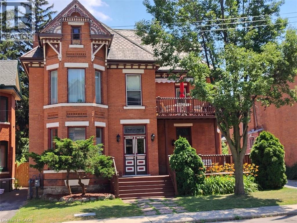 27 ONTARIO Avenue - 1