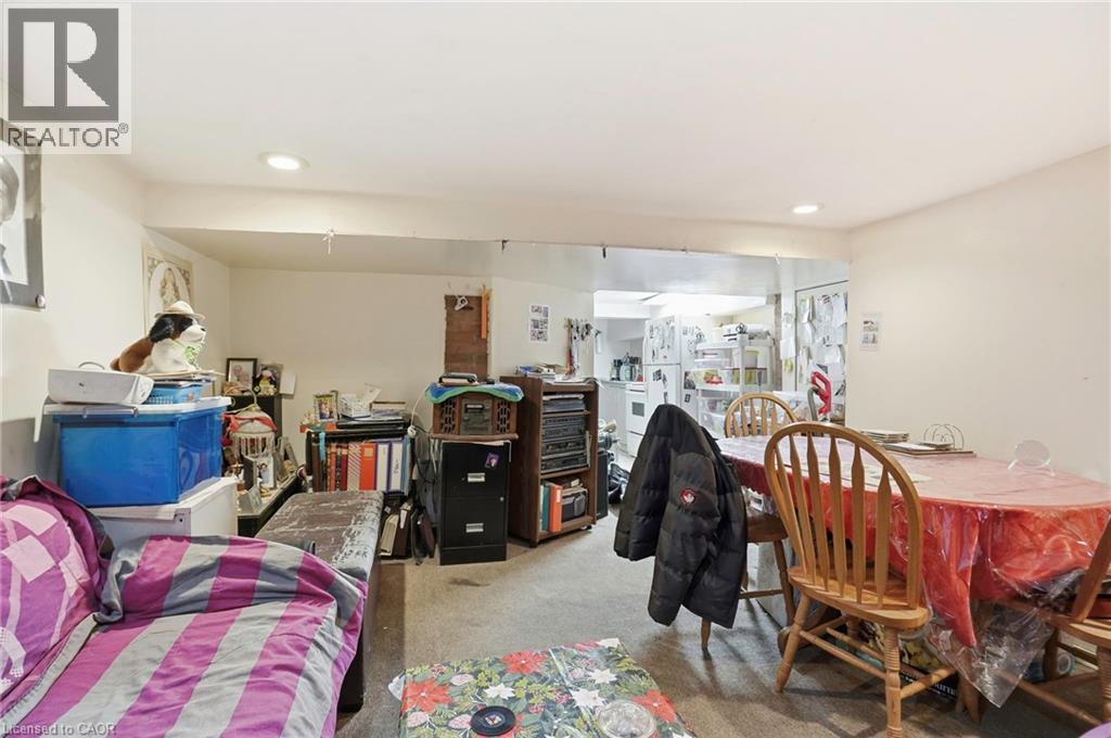 27 ONTARIO Avenue - 19