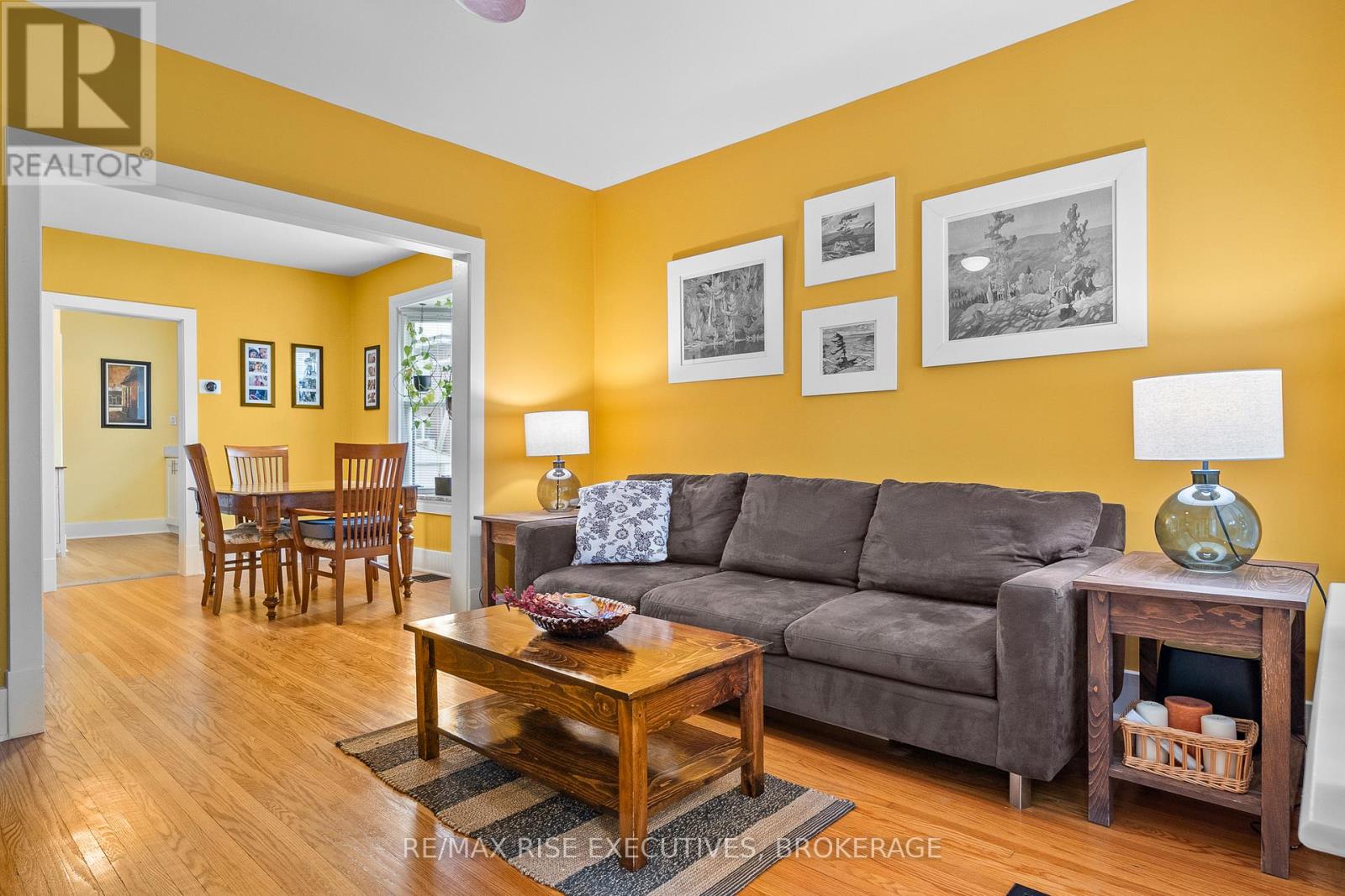 7 SCOTT STREET - 7