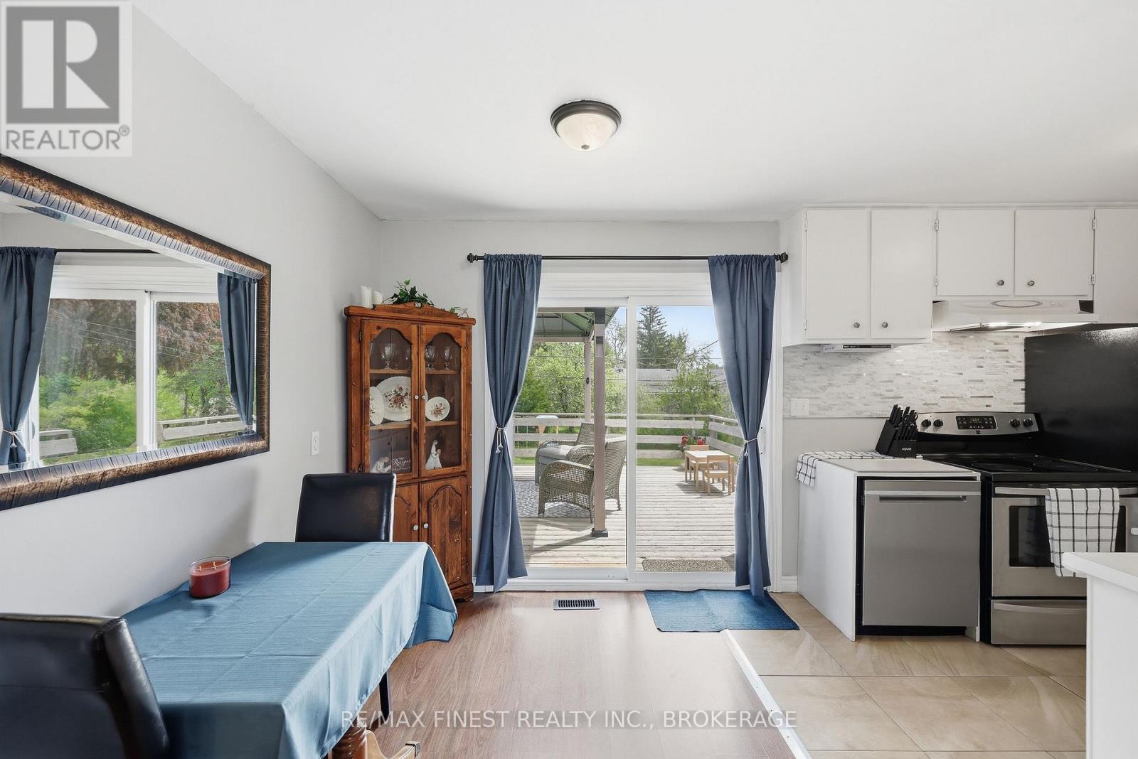 38 KILDARE AVENUE - 12