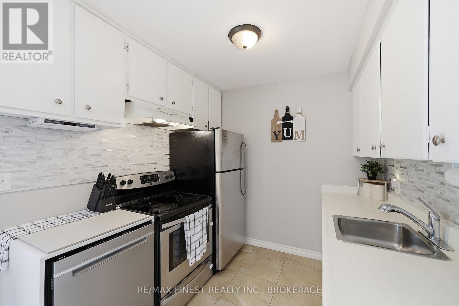 38 KILDARE AVENUE - 16