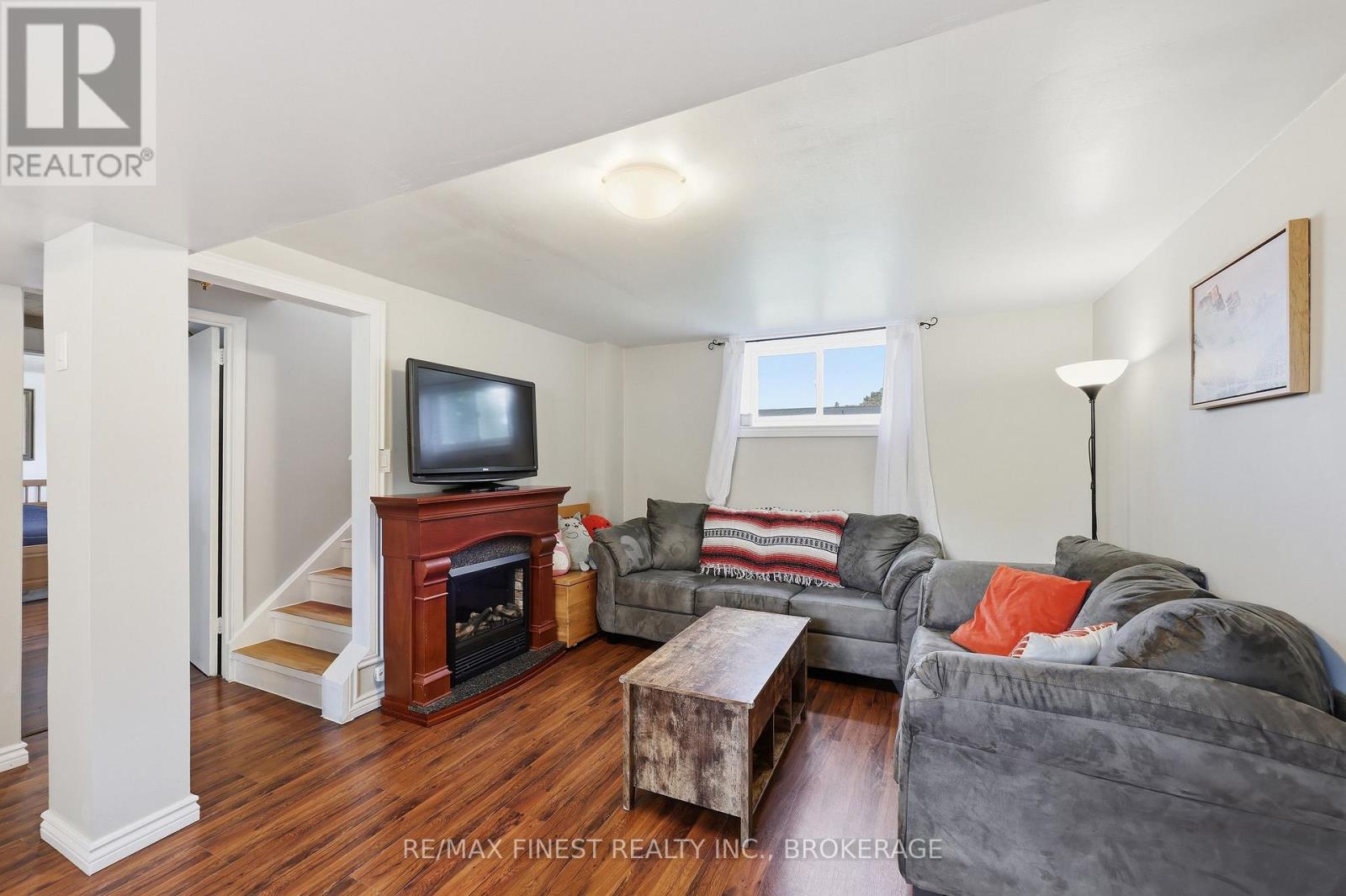 38 KILDARE AVENUE - 28