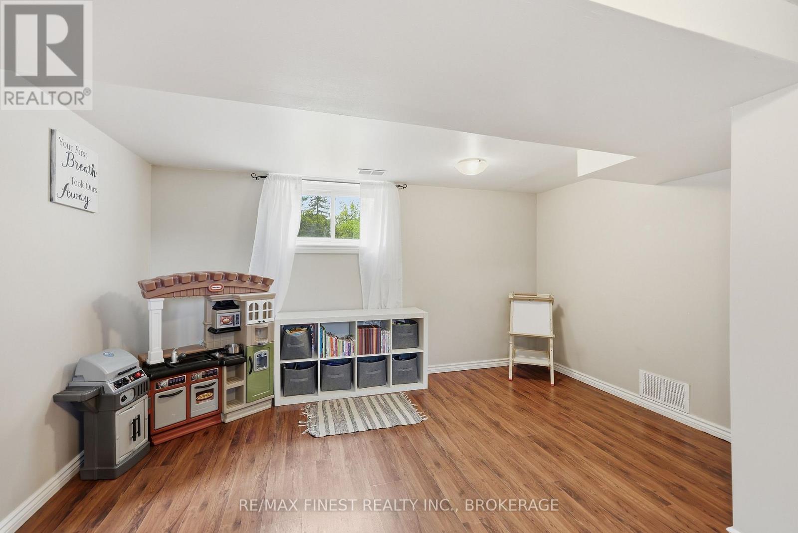 38 KILDARE AVENUE - 29