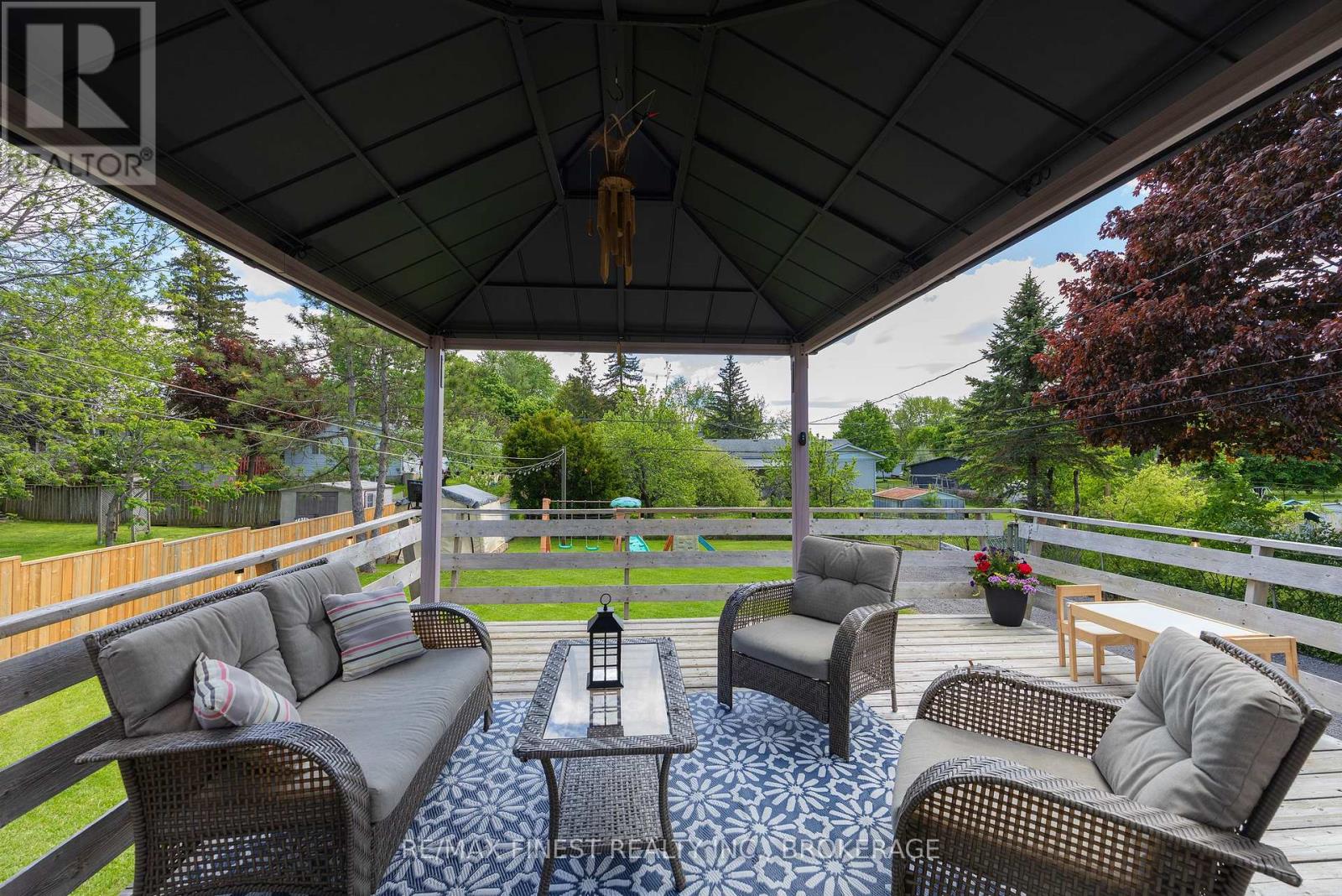 38 KILDARE AVENUE - 32