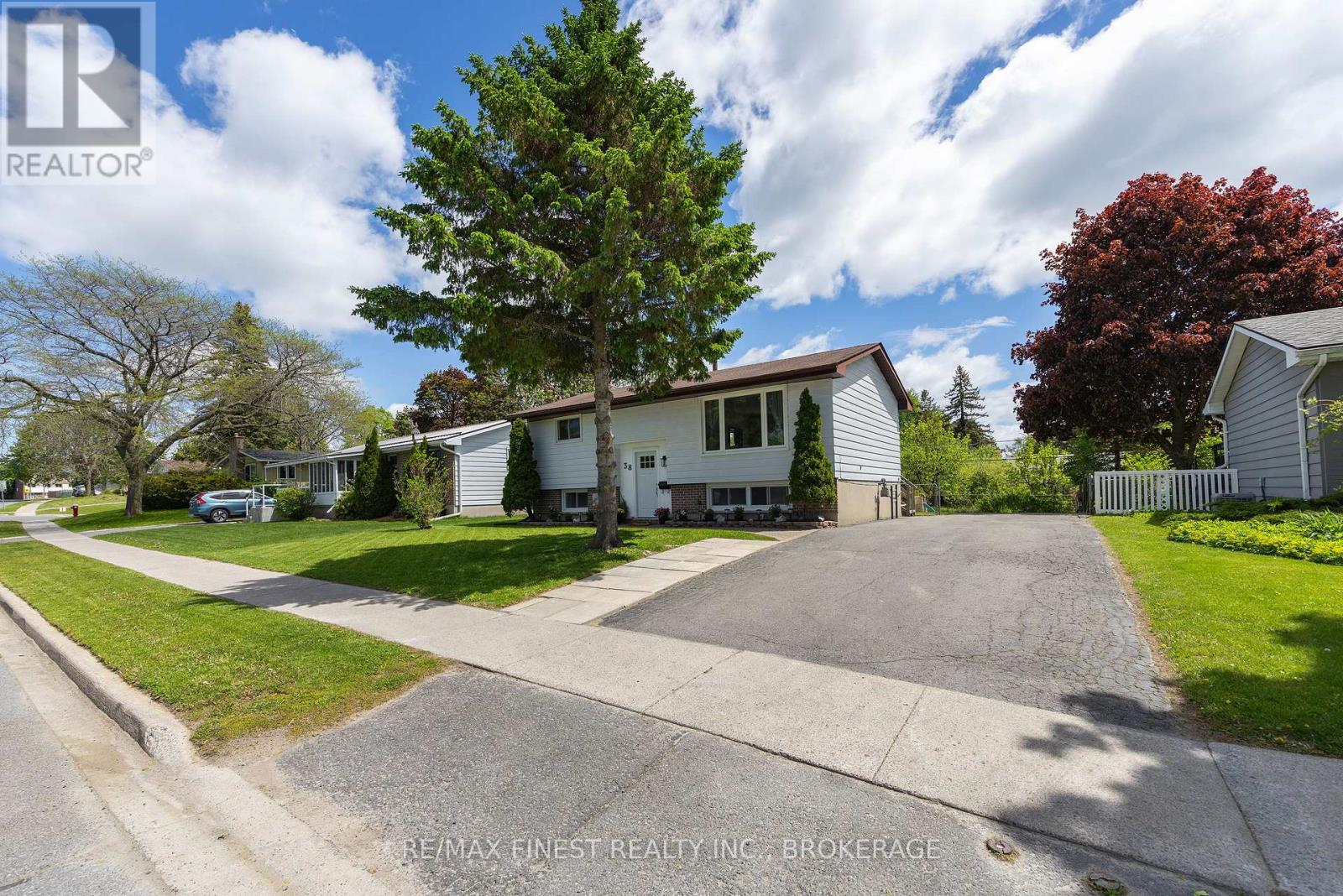 38 KILDARE AVENUE - 44