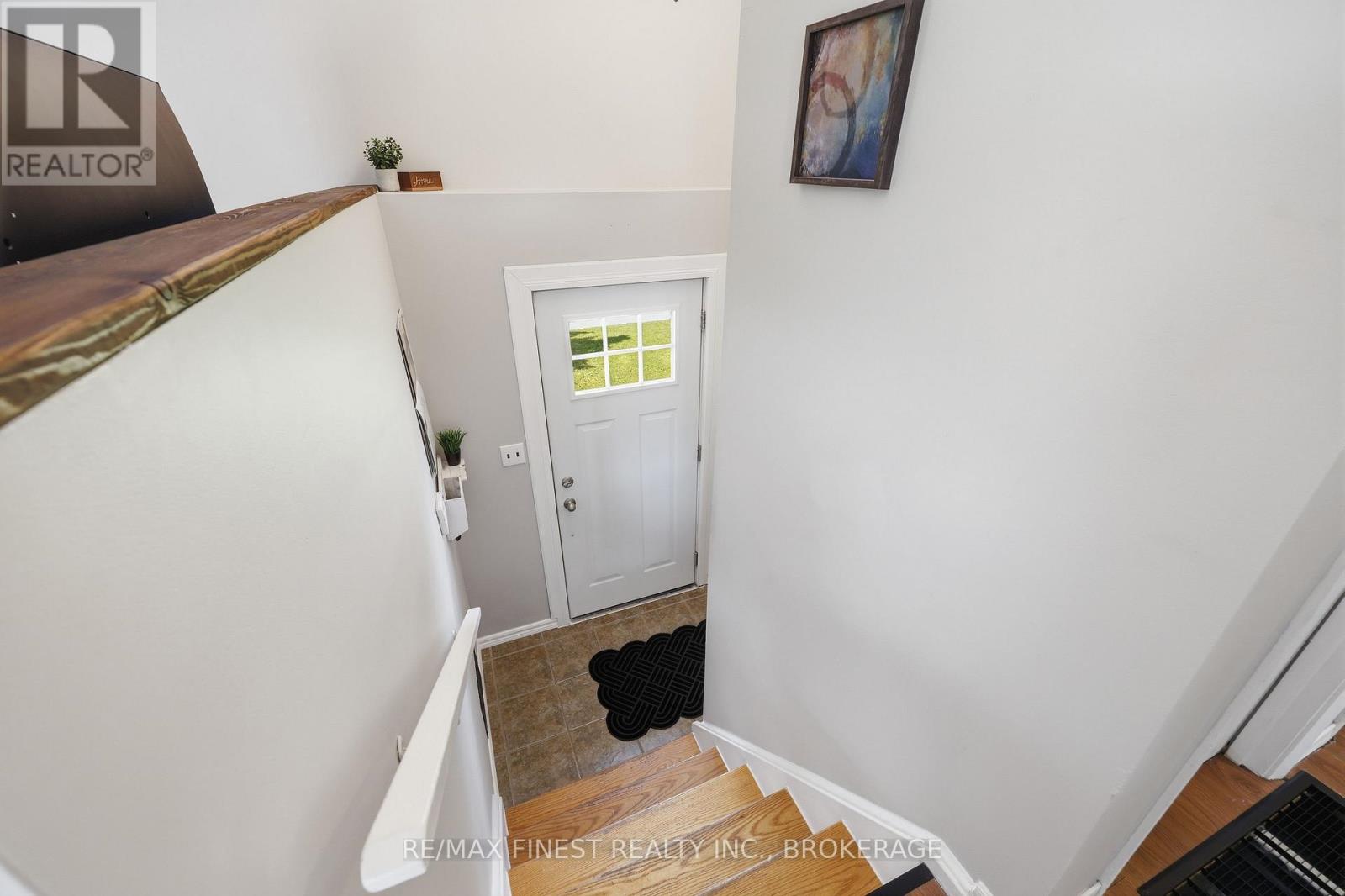 38 KILDARE AVENUE - 7