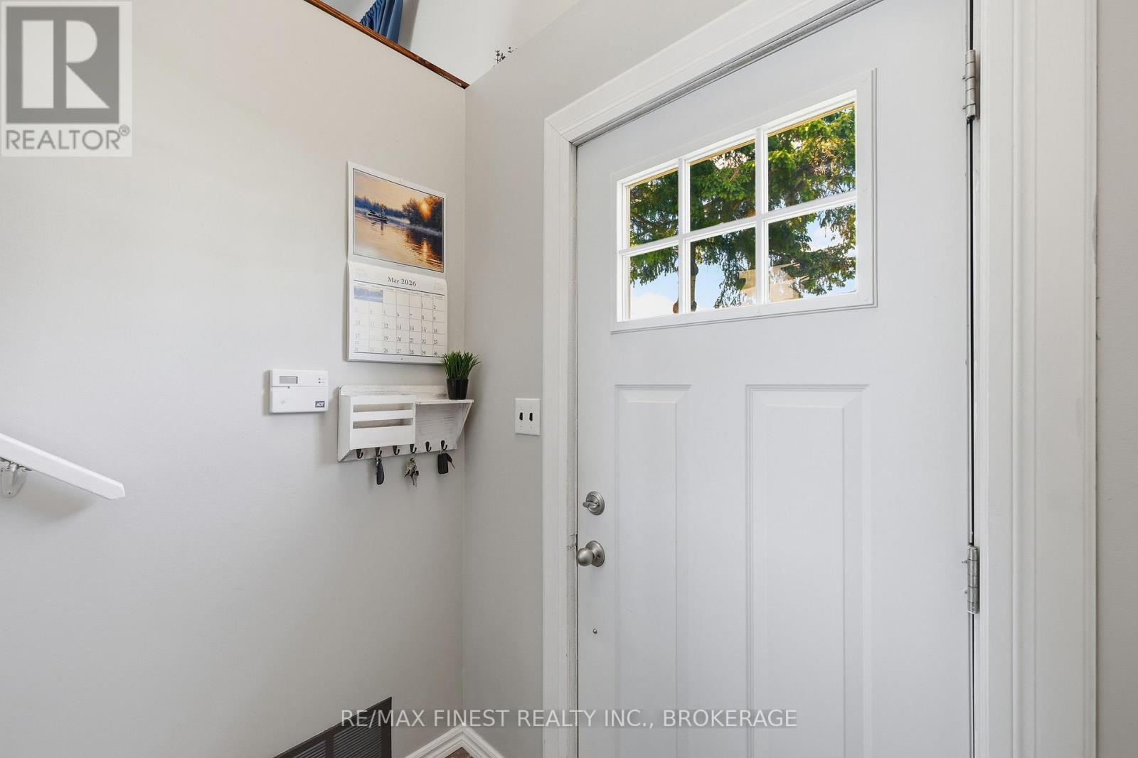 38 KILDARE AVENUE - 8